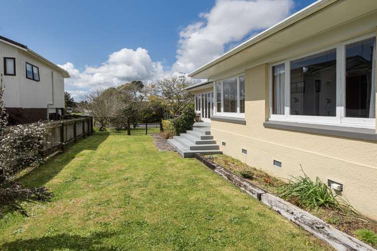 12 Kowhai Park Road Maunu_21