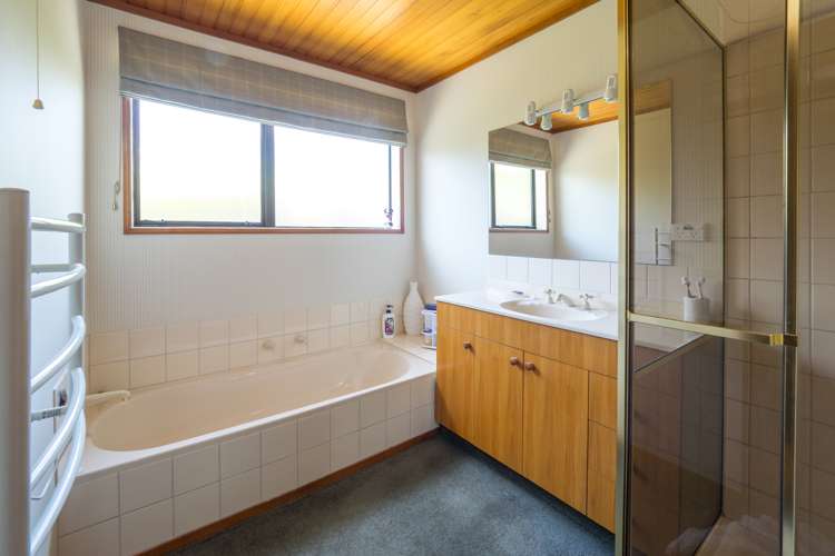 68 Farm Road Allenton_9