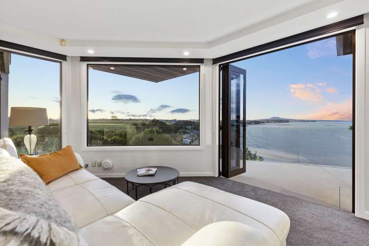 2/285 Bleakhouse Road Eastern Beach_17
