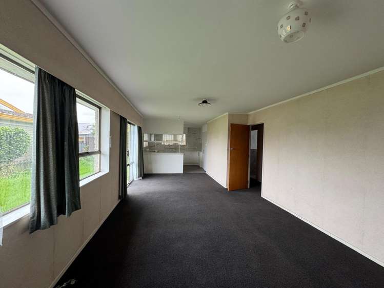 2/69 Settlement Road Papakura_4