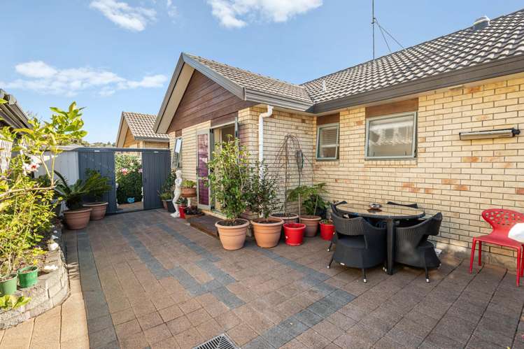 15/262 Centreway Road Orewa_14