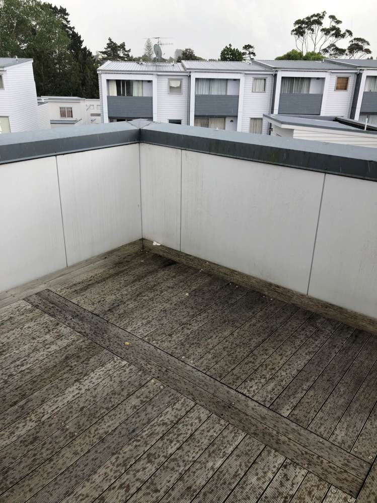 61/3 Wagener Place Mount Albert_5