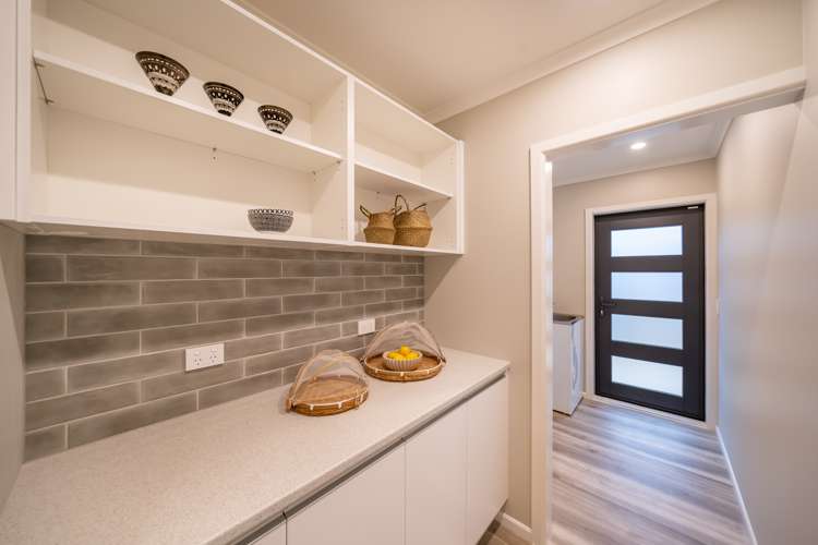 61 Dover Road Wainuiomata_19