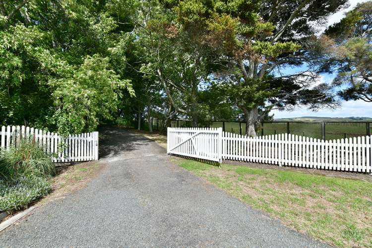 2059 State Highway 16 Helensville_1