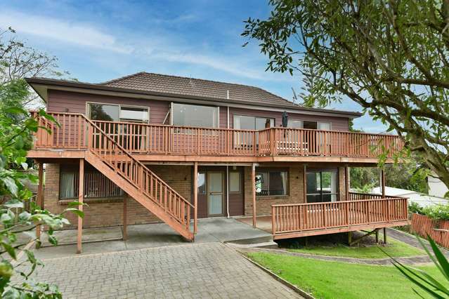 3 Higham Ferrers Place Red Beach_4