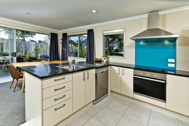 47 Maylee Crescent Gulf Harbour_2