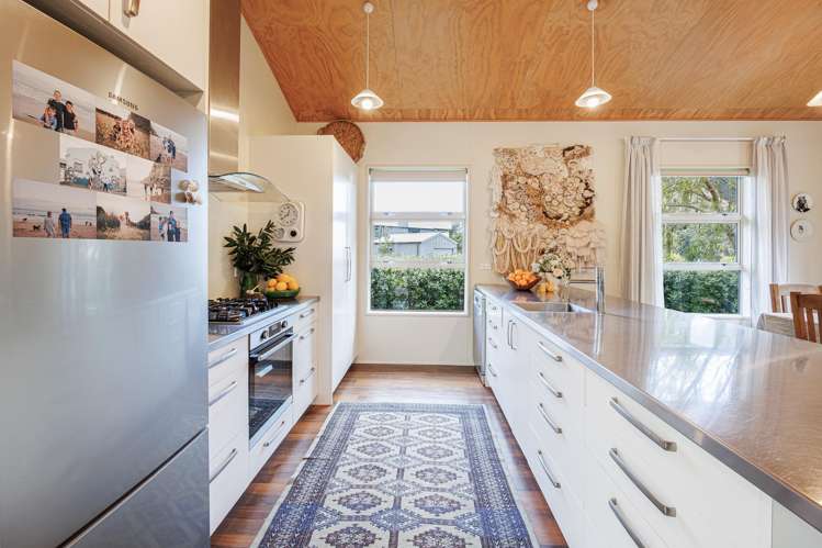 11 Tangitu Drive Waipatiki_9