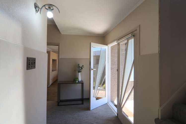 327 North Road Waikiwi_25