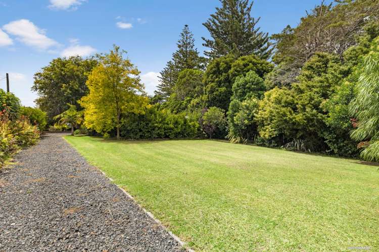 51 Howard Road Orere Point_6