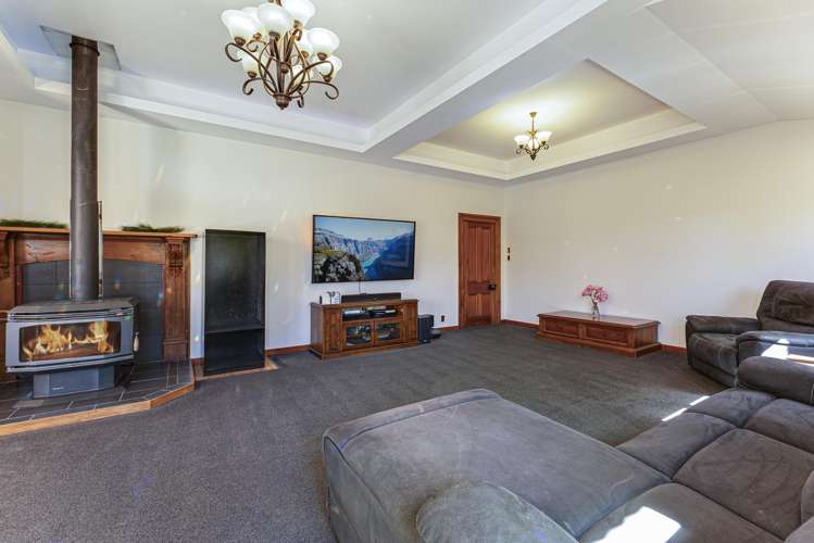 355 Main Rd Spring Grove Wakefield_13