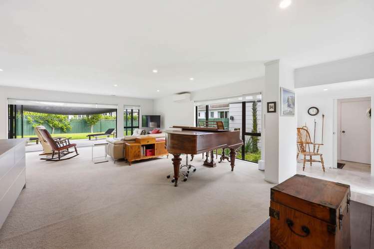 2/330 Rangatira Road Beach Haven_18