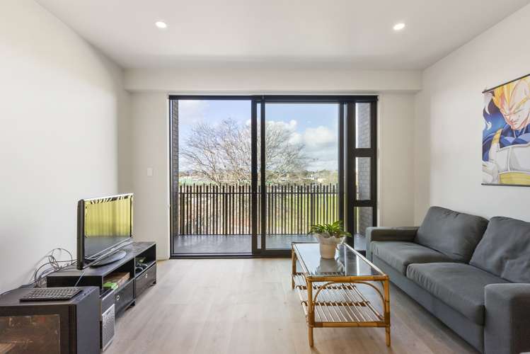 201/36A Greenslade Crescent Northcote_5