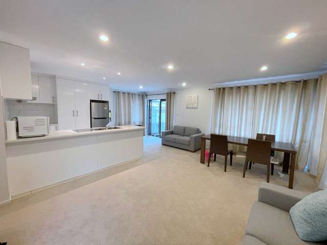 1/23 Mannering Place Hillcrest_2