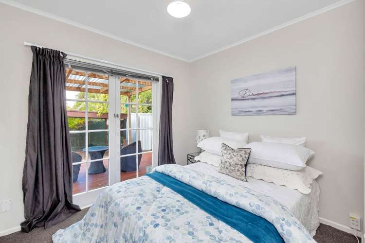 398 West Coast Road Glen Eden_11