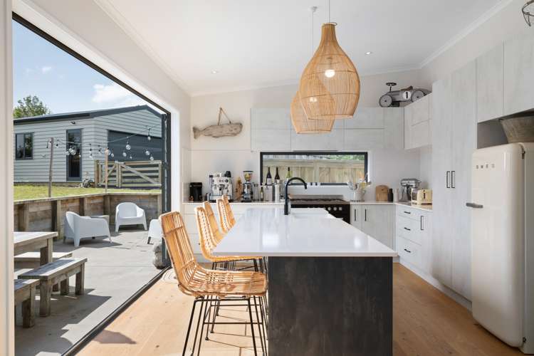 14 Abbott Road Waikino_19