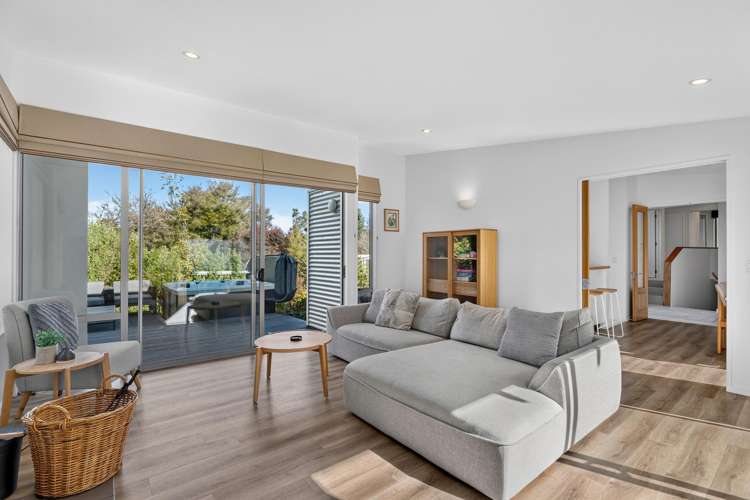 4 Cederman Drive_5