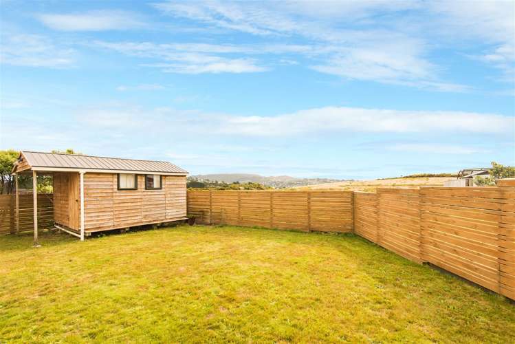 5 Silver Pine Avenue Woodridge_8