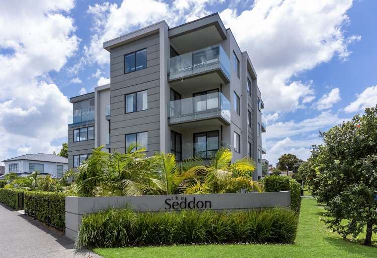 101/2A Raurenga Avenue_0