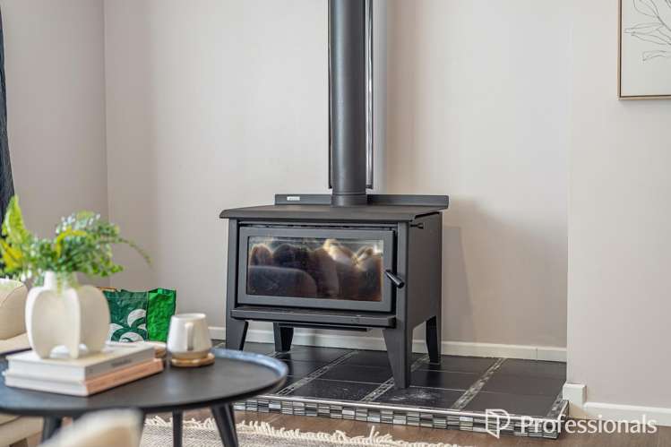 15 Kawatiri Grove Wainuiomata_16