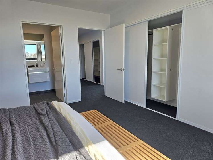 1 Malaga Crescent Harewood_6