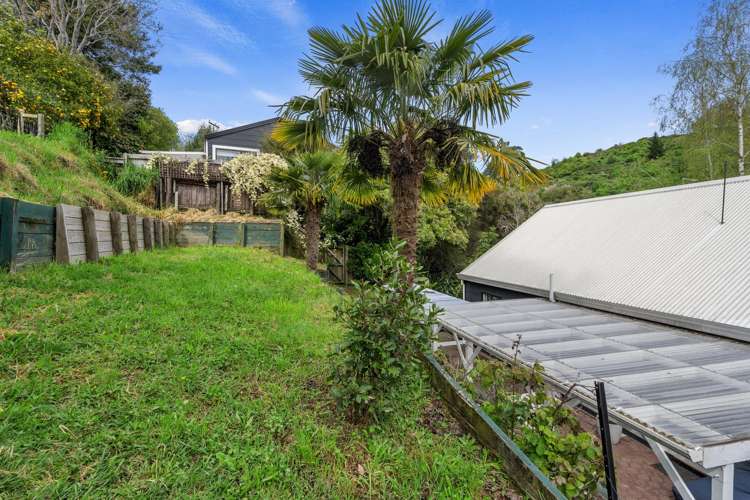 69 Murphy Street Toi Toi_19