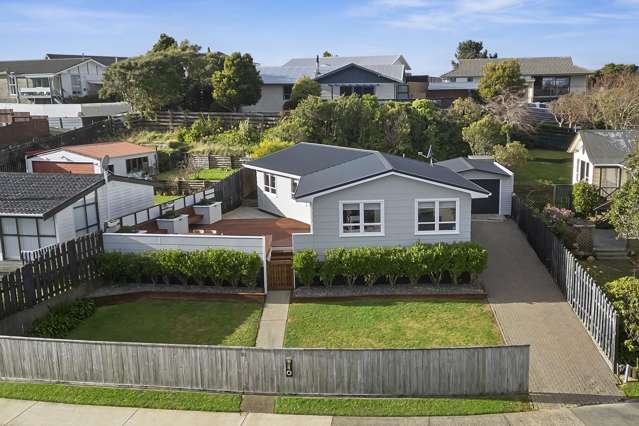 Sunny, Single Level & Set to Sell!