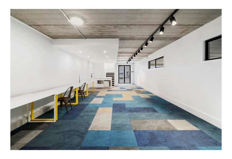 Unit A/34 Constellation Drive Rosedale_1