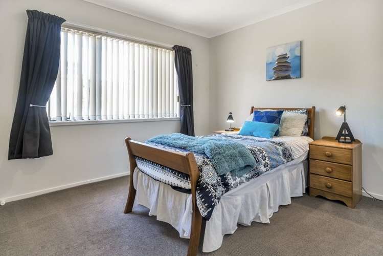 4 Baverton Drive Flat Bush_15