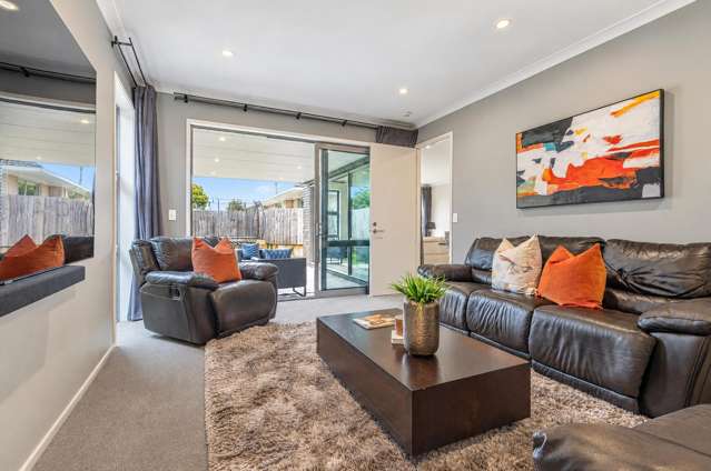 54A Meadway Sunnyhills_3