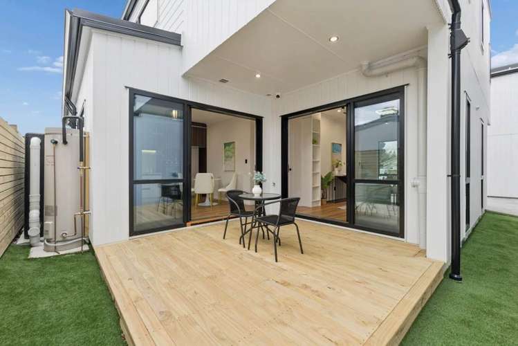 8D Brentford Place Manurewa_11