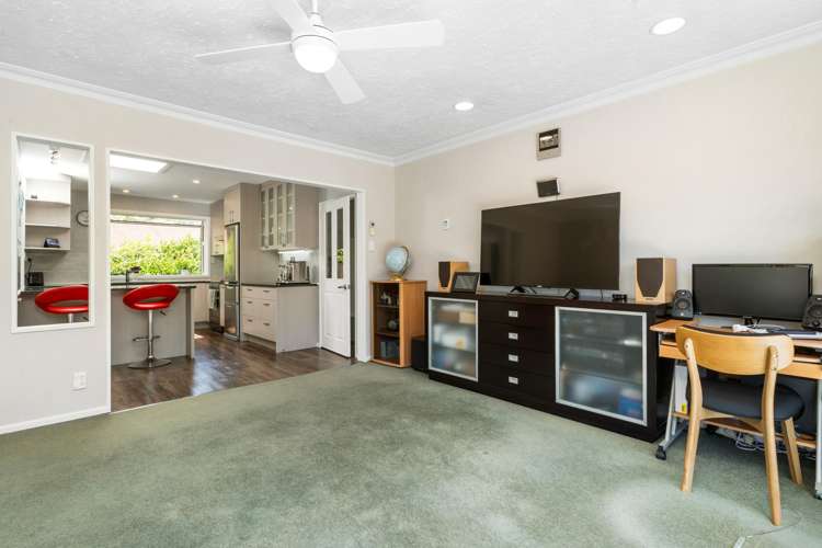 309 Avonhead Road Avonhead_10