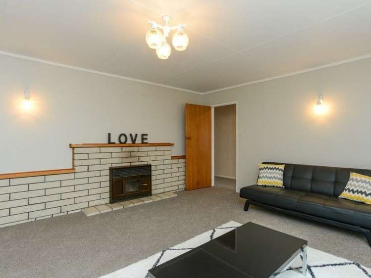 21 Kirkcaldy Crescent Flaxmere_10