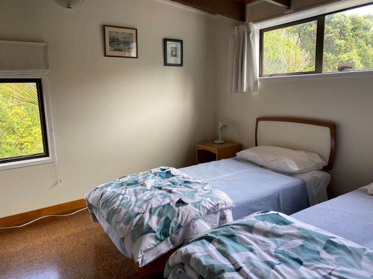 126 Garden Road Piha_5