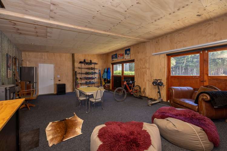 23 Ewing Place Albert Town_24