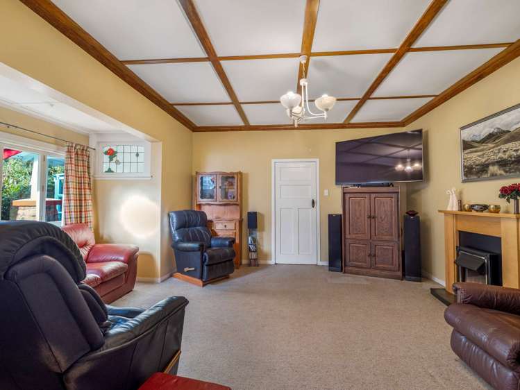 32 Hutchison Crescent Durie Hill_14