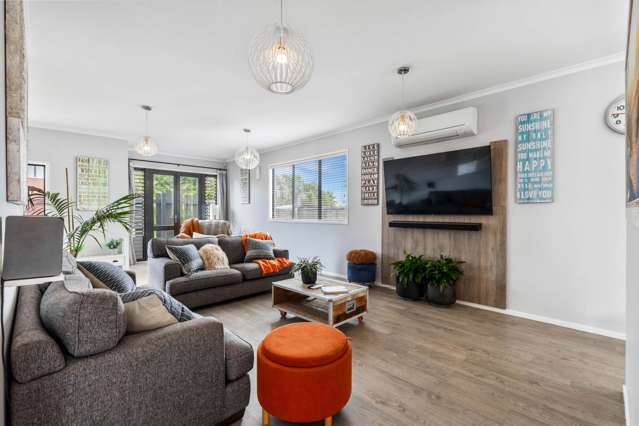 20 Greenbough Lane Greenhithe_4