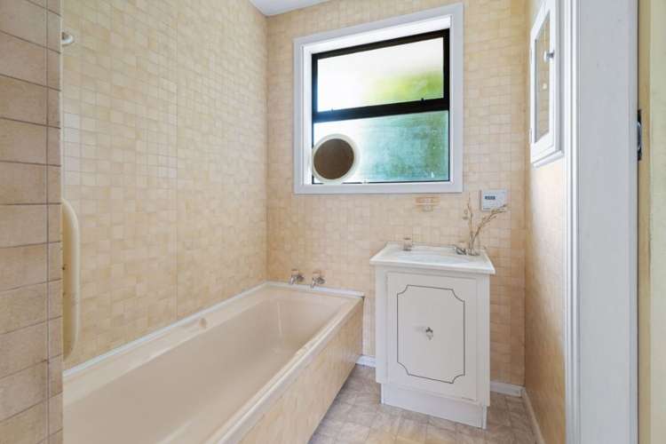 53 Oriana Crescent Hornby_19