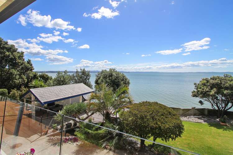 26 Crispe Road Clarks Beach_34