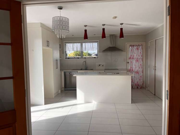 15a Doment Crescent Orewa_5