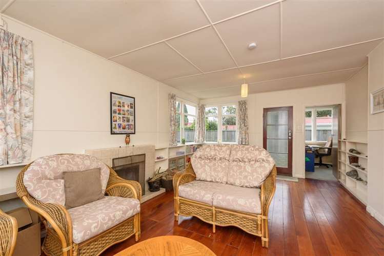 22 Landcross Street Kelburn_1