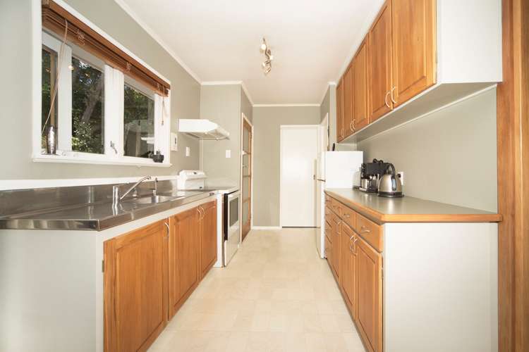 54 Stott Avenue Birkdale_8