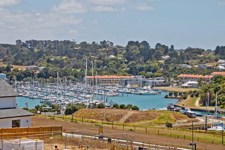 2 Kiwa Crescent Gulf Harbour_3