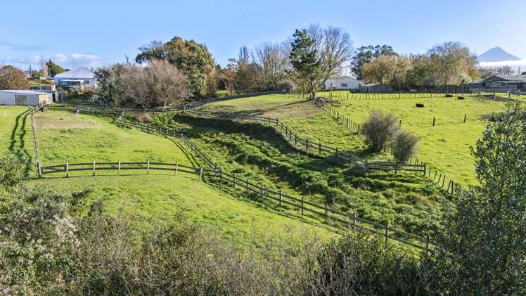 16 Castle Street Eltham_13