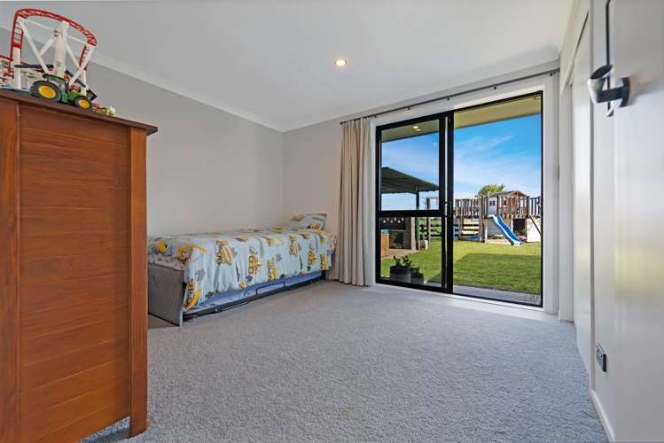 597 No 7 Road Springdale_9