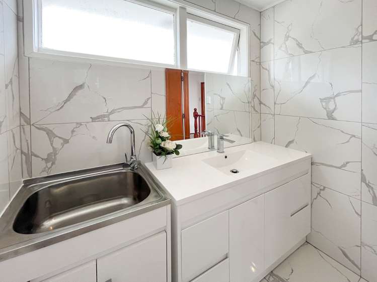 12 Thomas Avenue Te Atatu Peninsula_17