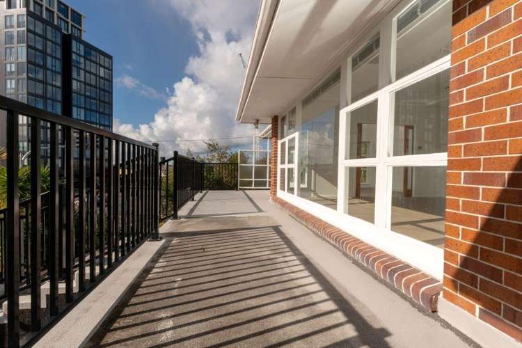 6 Swanson Road Henderson_19