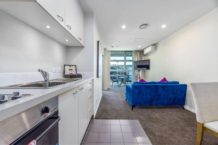 410/17 Amersham Way_5