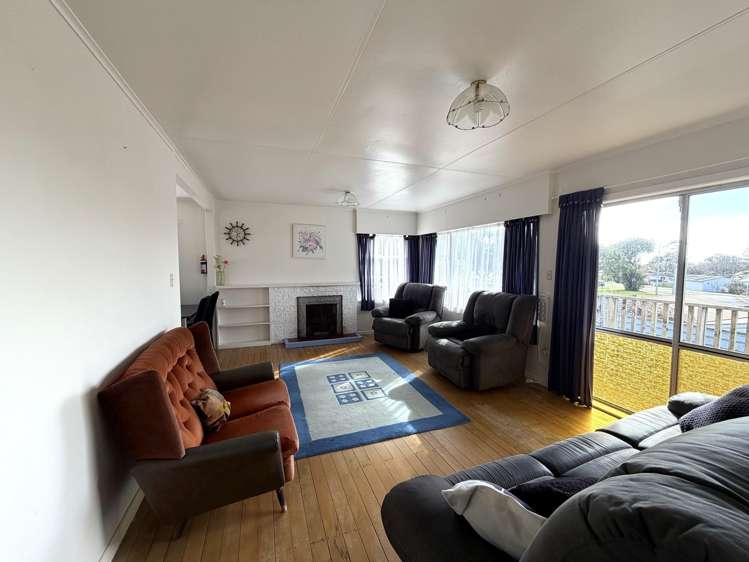 5 Raleigh Street Waitara_3