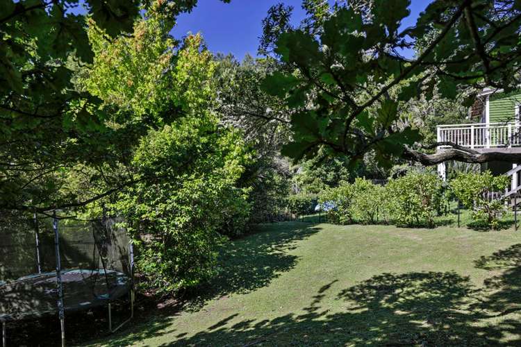 54 Laingholm Drive Laingholm_14