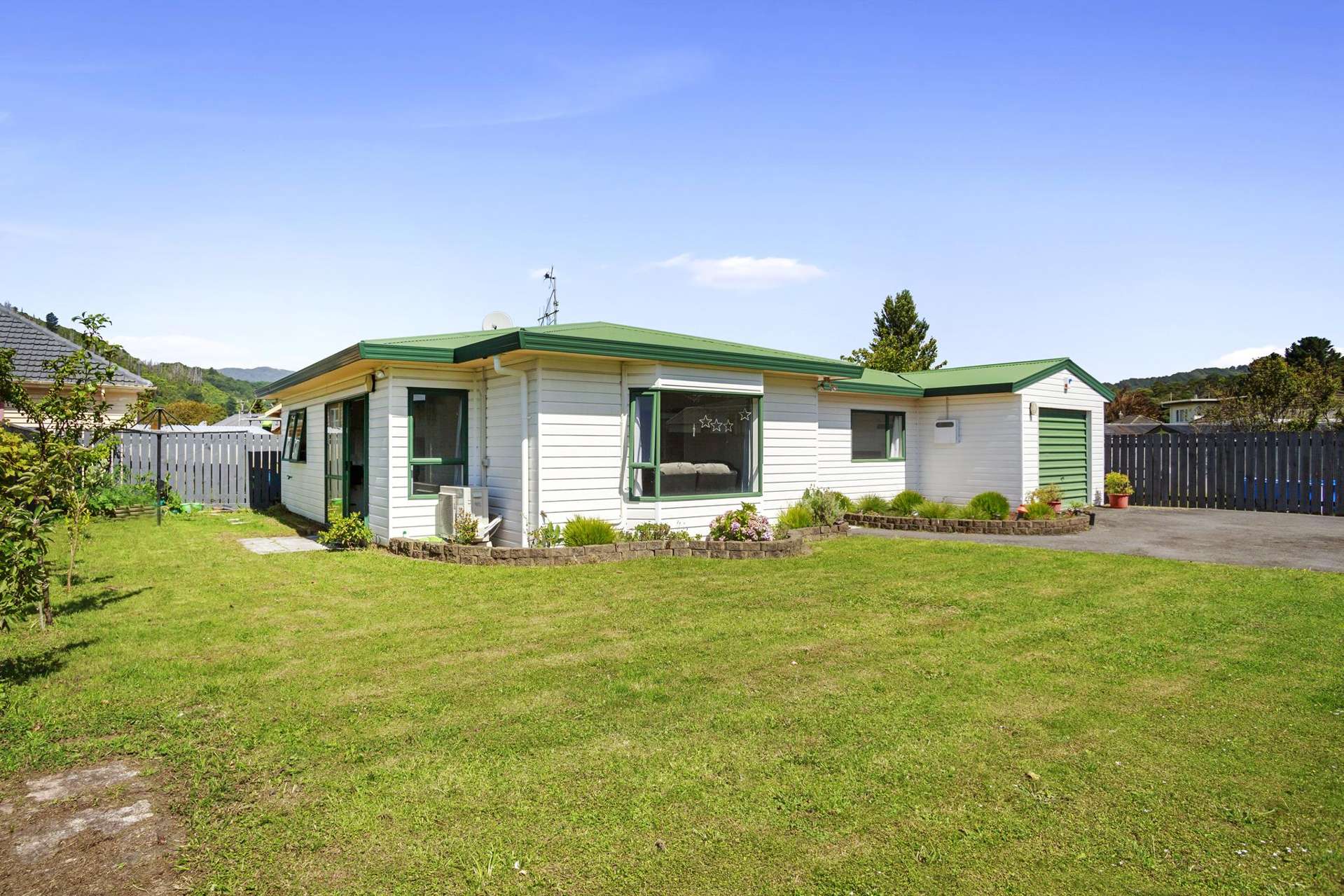 3B Dover Road Wainuiomata_0